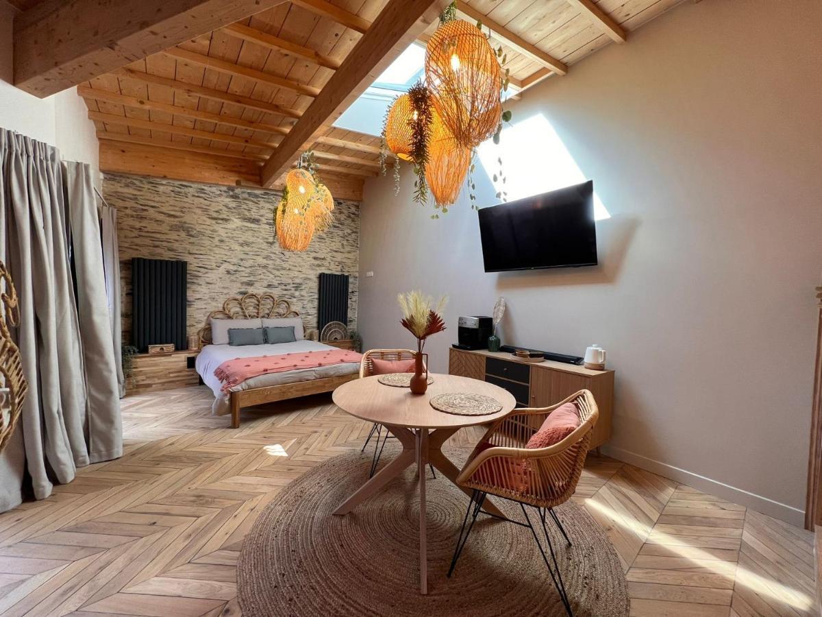 Suite Bali Les Petits Plaisirs อองเชร์ ภายนอก รูปภาพ